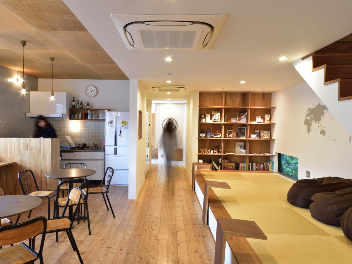 Hostel Mitsuwaya Oszaka Kültér fotó