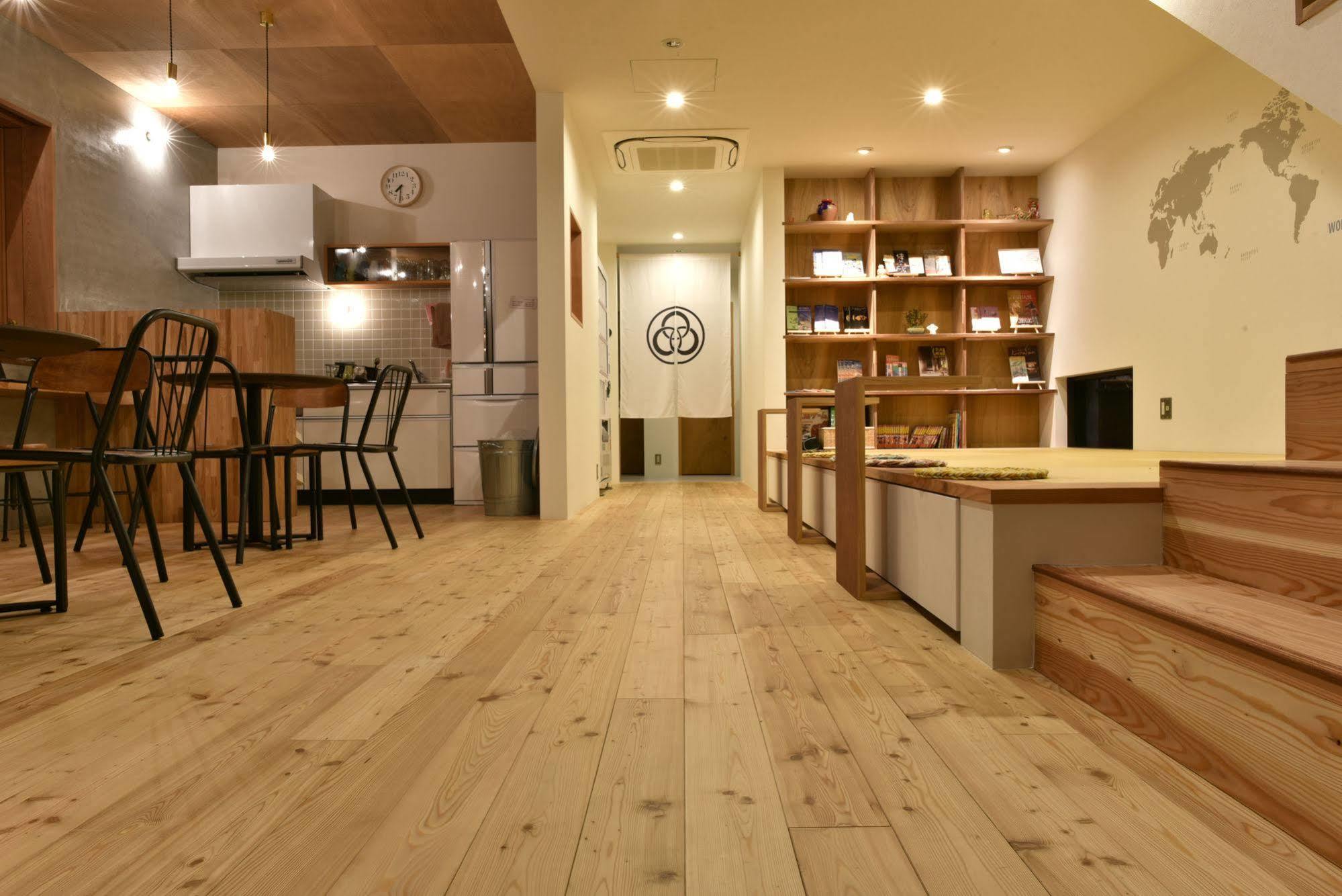 Hostel Mitsuwaya Oszaka Kültér fotó