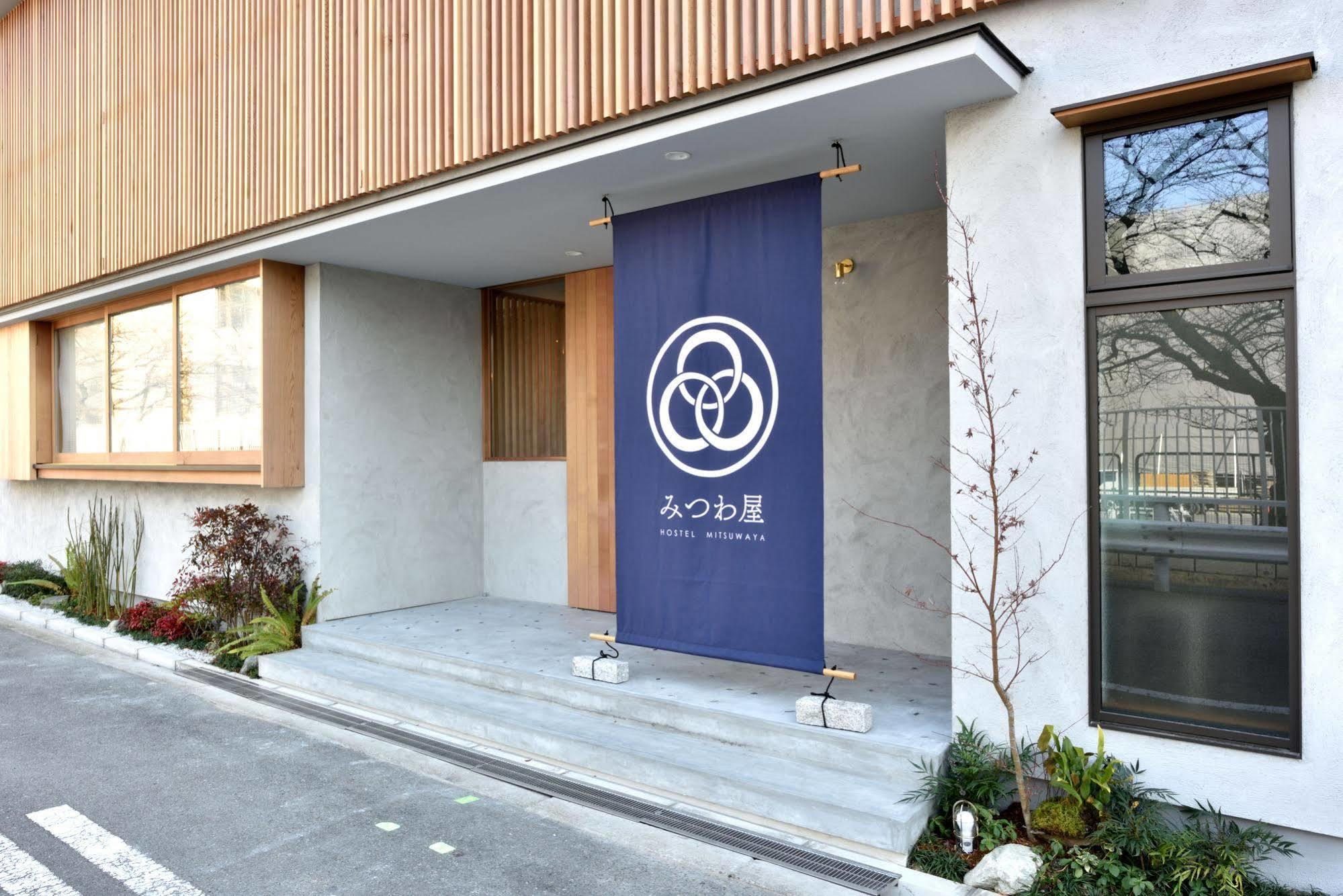 Hostel Mitsuwaya Oszaka Kültér fotó