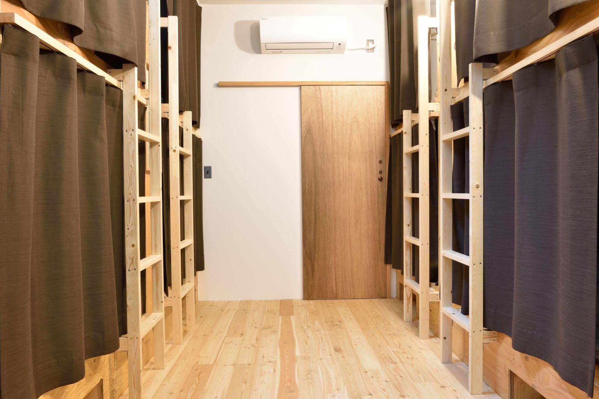 Hostel Mitsuwaya Oszaka Kültér fotó