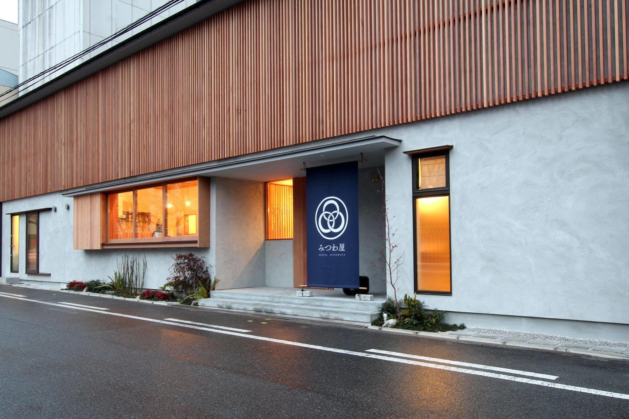Hostel Mitsuwaya Oszaka Kültér fotó