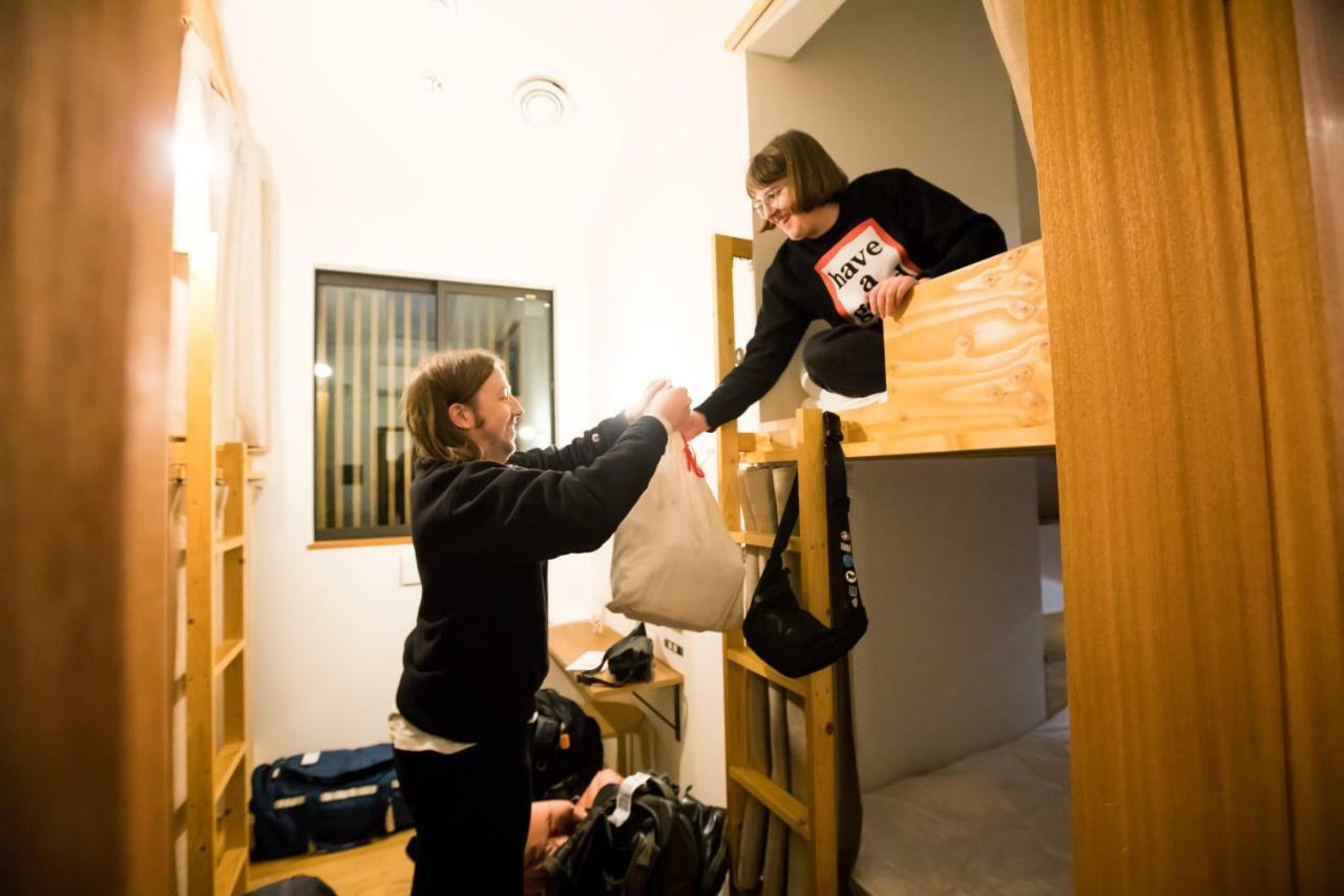 Hostel Mitsuwaya Oszaka Kültér fotó